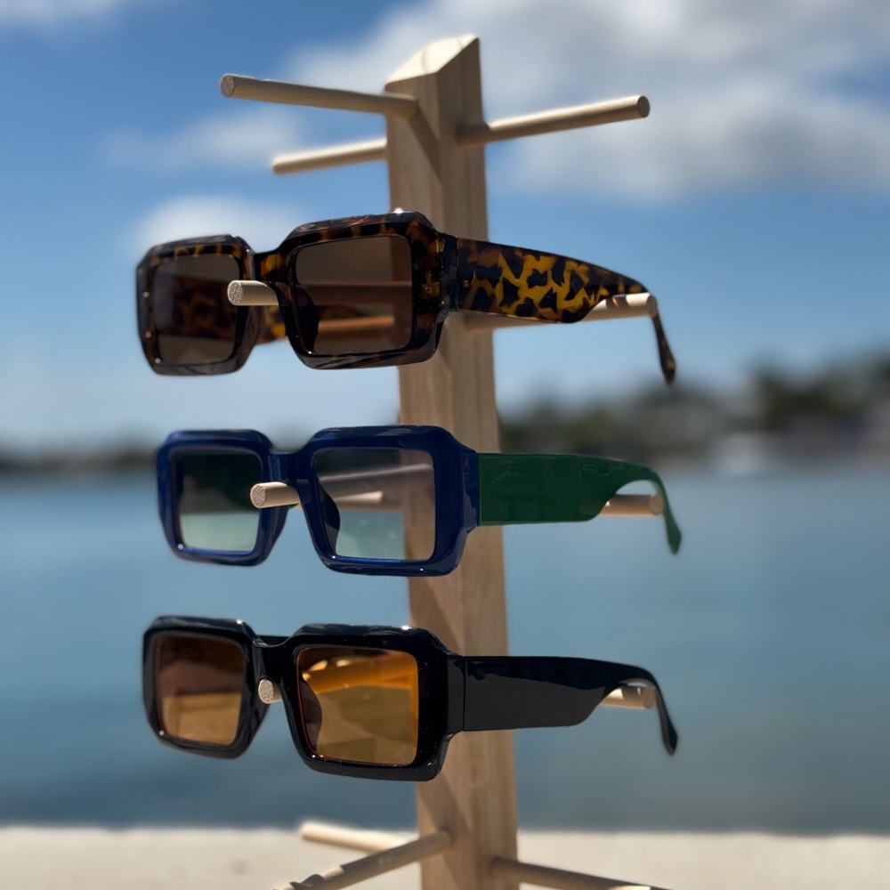 Bulky square sunglasses